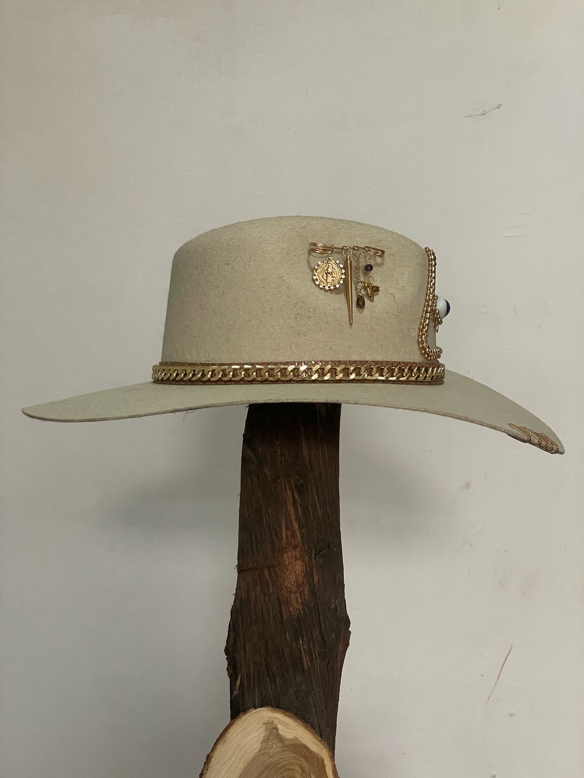 Delta Luminoso de Lana Beige